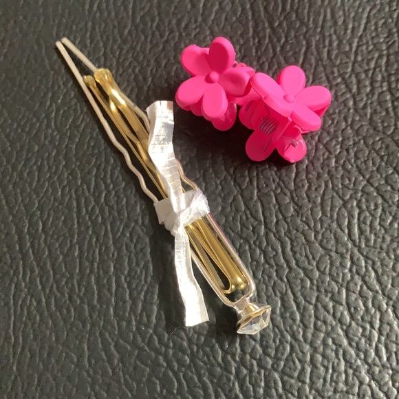 KLM’s Luxey Locks Handmade Hair Scrunchies 4($20) - Picture 4 of 10